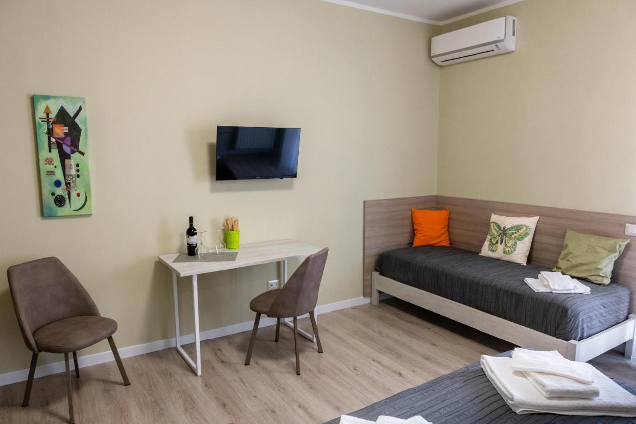 Bacco E Barocco Bed & Breakfast Лече Екстериор снимка